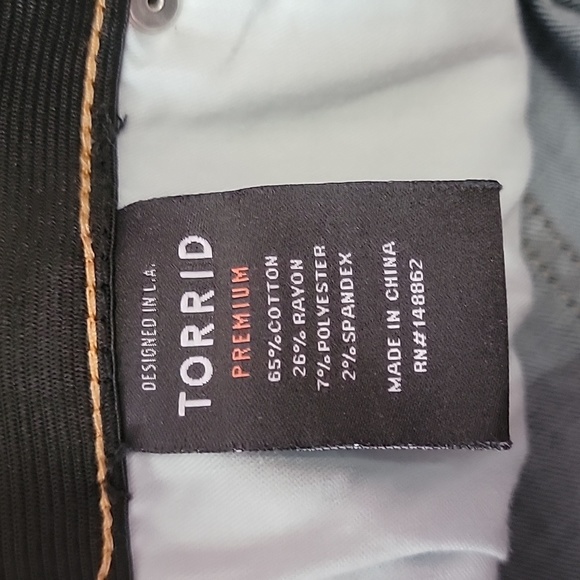 TORRID SKY HIGH SKINNY JEAN - PREMIUM STRETCH/ 14R. - Picture 11 of 14